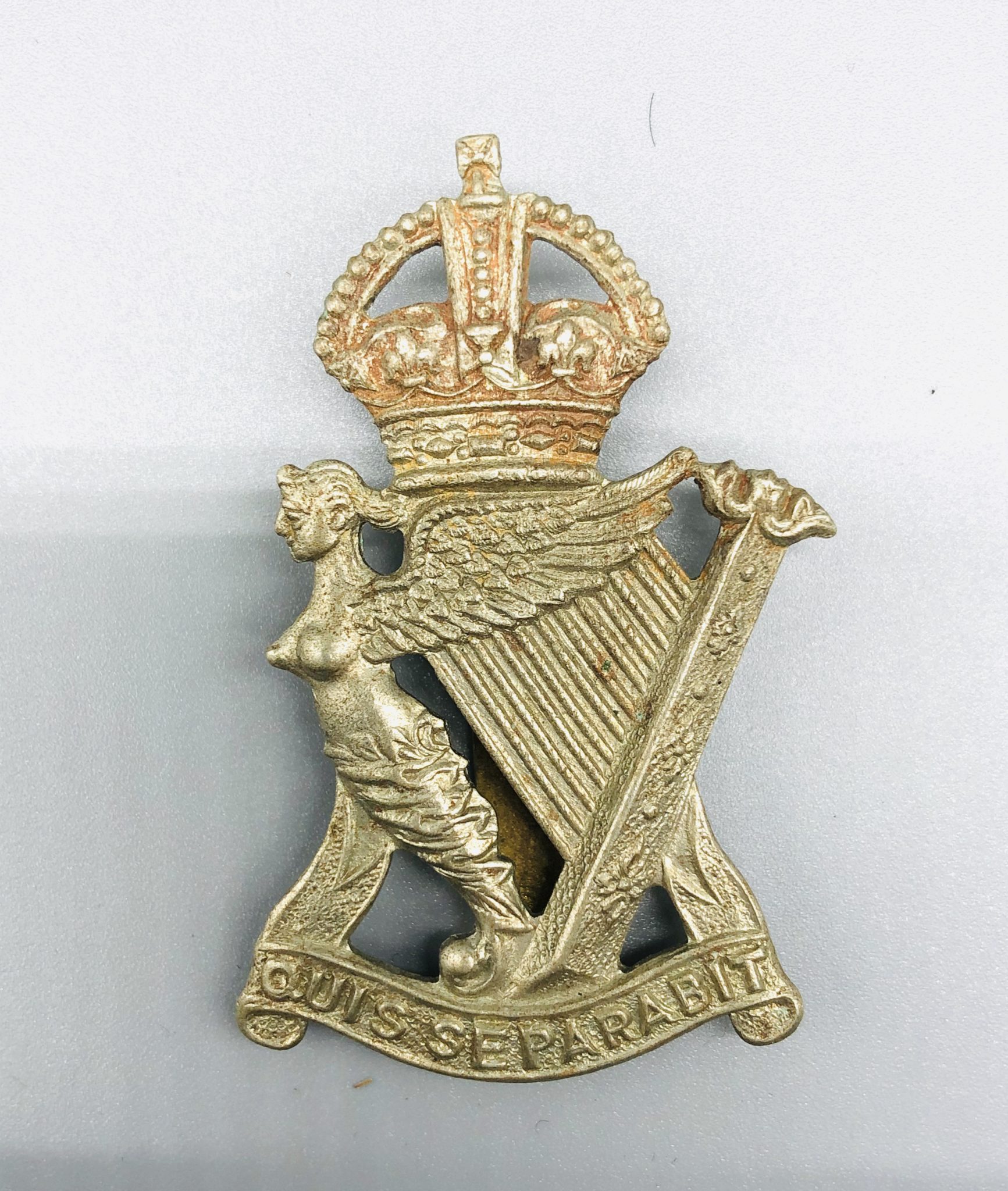 Royal Irish Rifles Cap Badge I Ww British Cap Badges Insignia