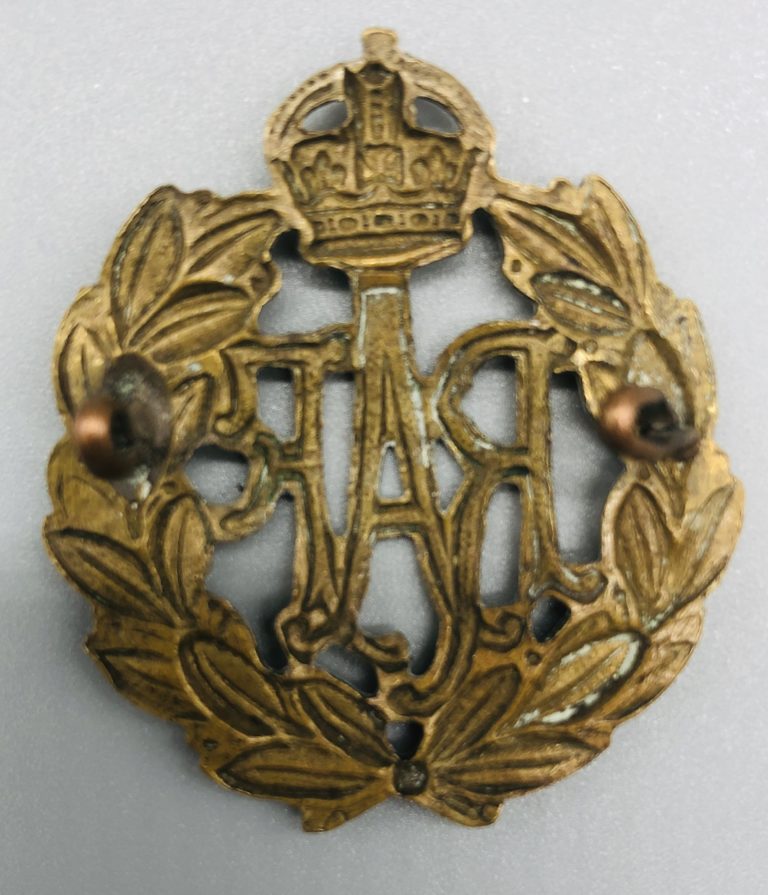 Royal Air Force Cap Badge I WW2 British Air Force Militaria