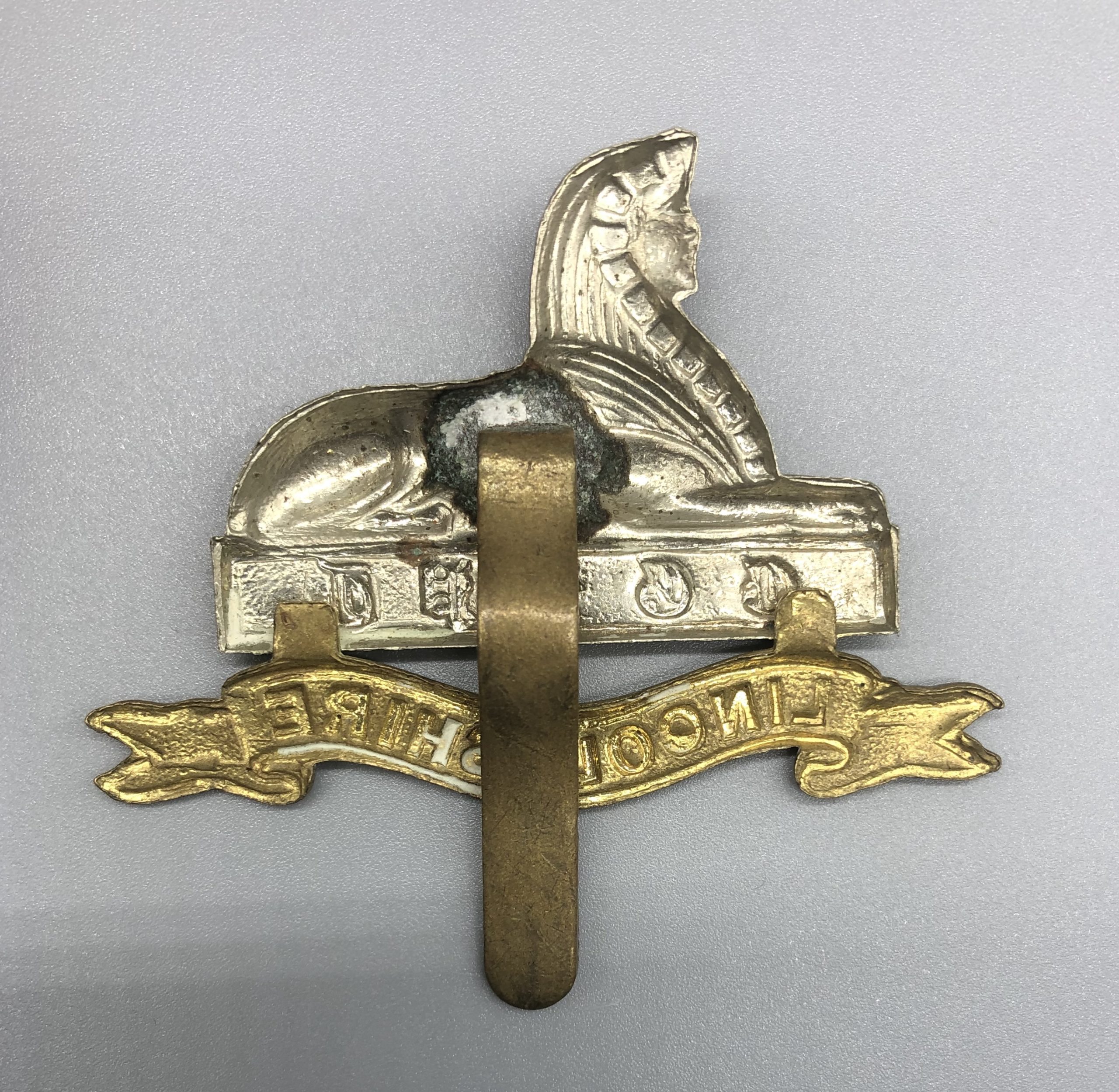 British Army The Lincolnshire Regiment Cap Badge