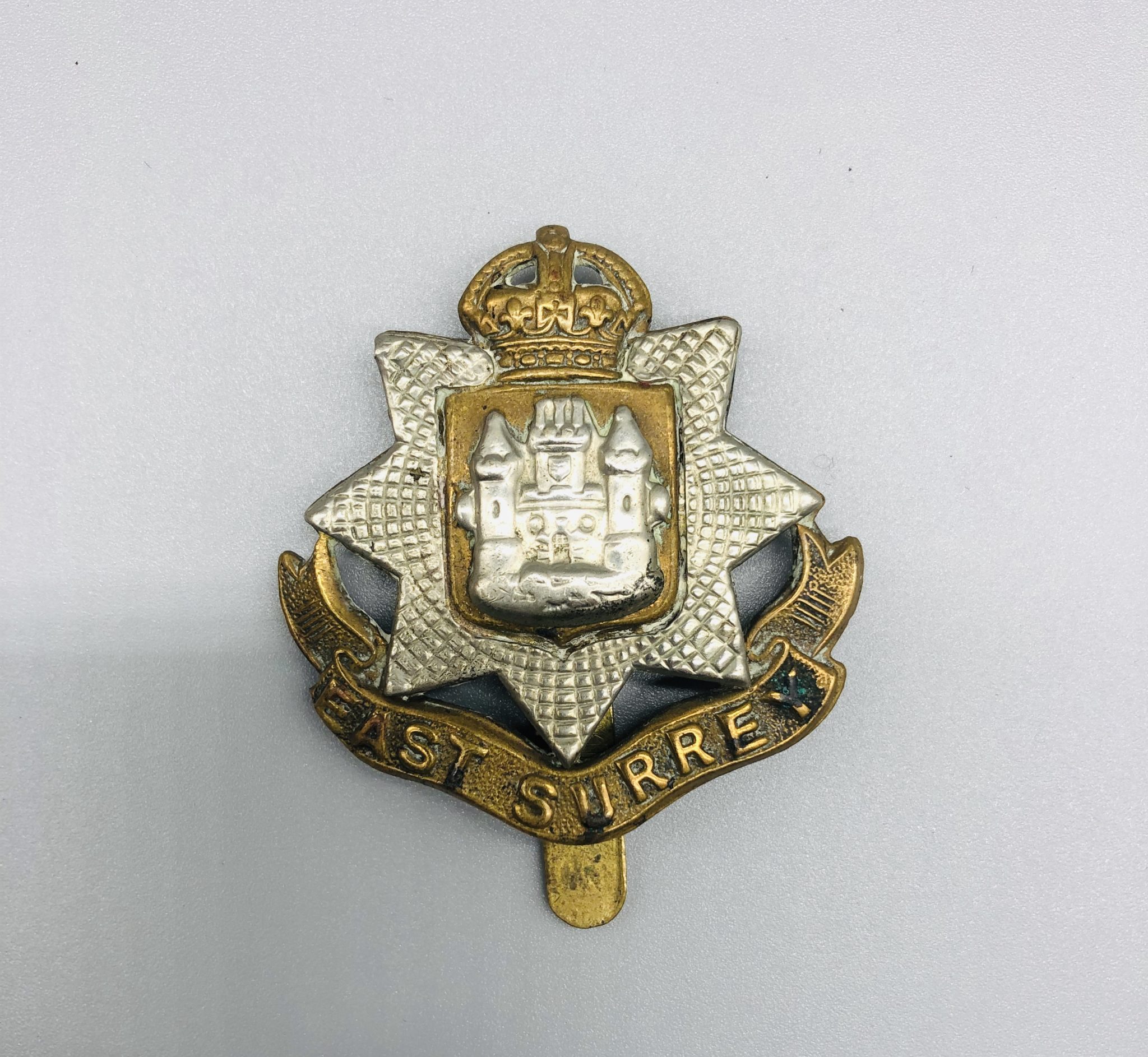 East Surrey Regiment Cap Badge I WW1 British Militaria Cap Badges