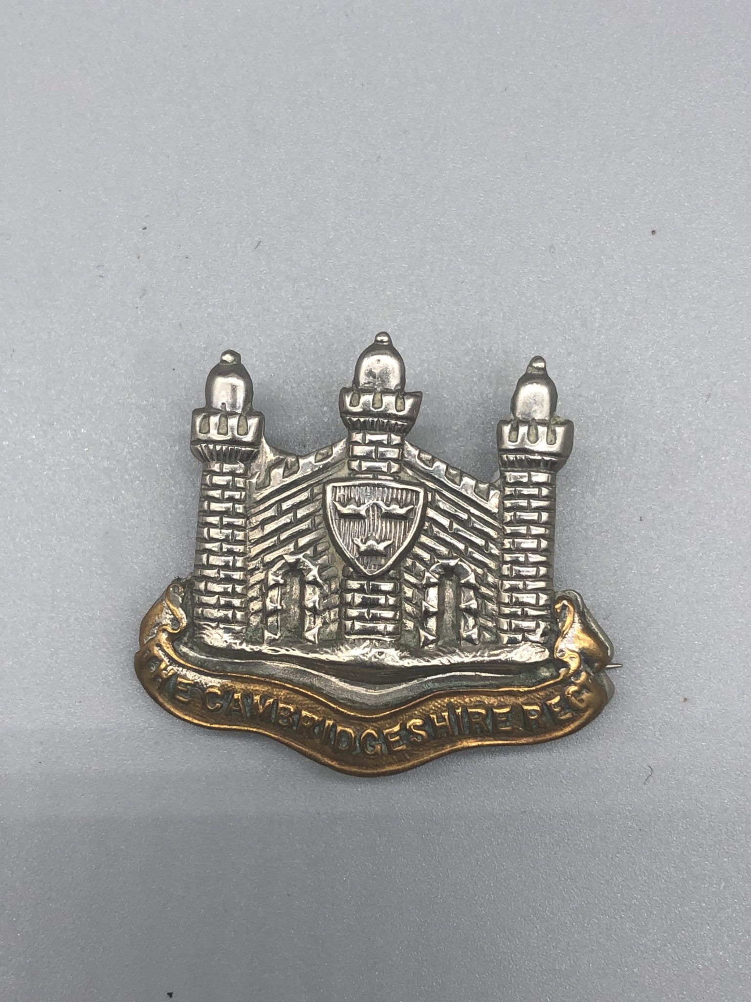 Cambridgeshire Regiment Sweetheart Badge I British Militaria