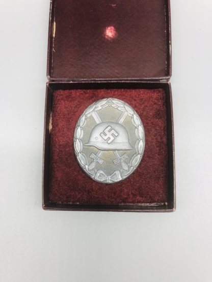 Wound Badge Silver with presentation case