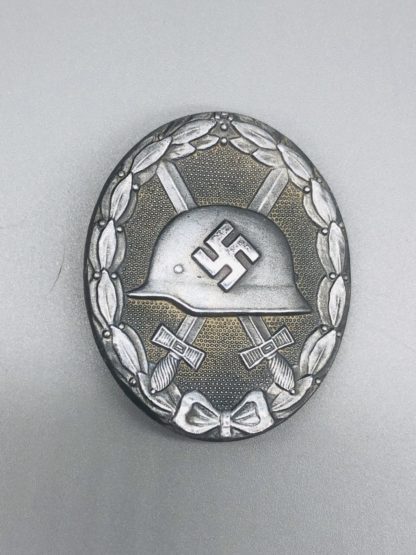 Wound Badge Silver