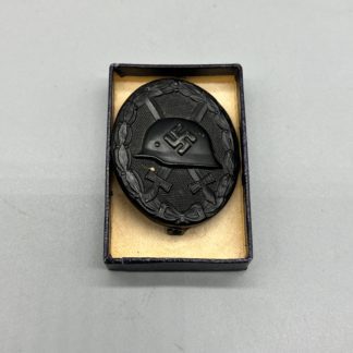 Wound Badge Black, presentation box