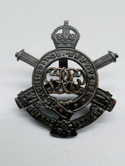 Guards Machine Gun Regiment Cap Badge, in bronze, mint condition