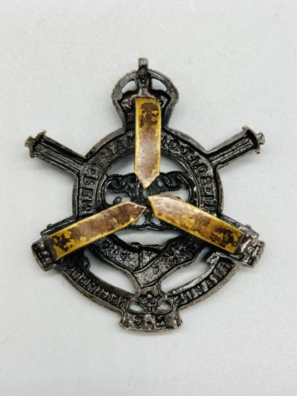 Guards Machine Gun Regiment Cap Badge, reverse with lugs