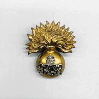 Grenadier Guards GVI Warrant Officers Cap Badge