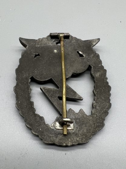Luftwaffe Ground Combat Badge, reverse, unmarked