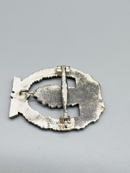 Minesweepers War Badge By Wilhelm Deumer, reverse with horizontal hinge