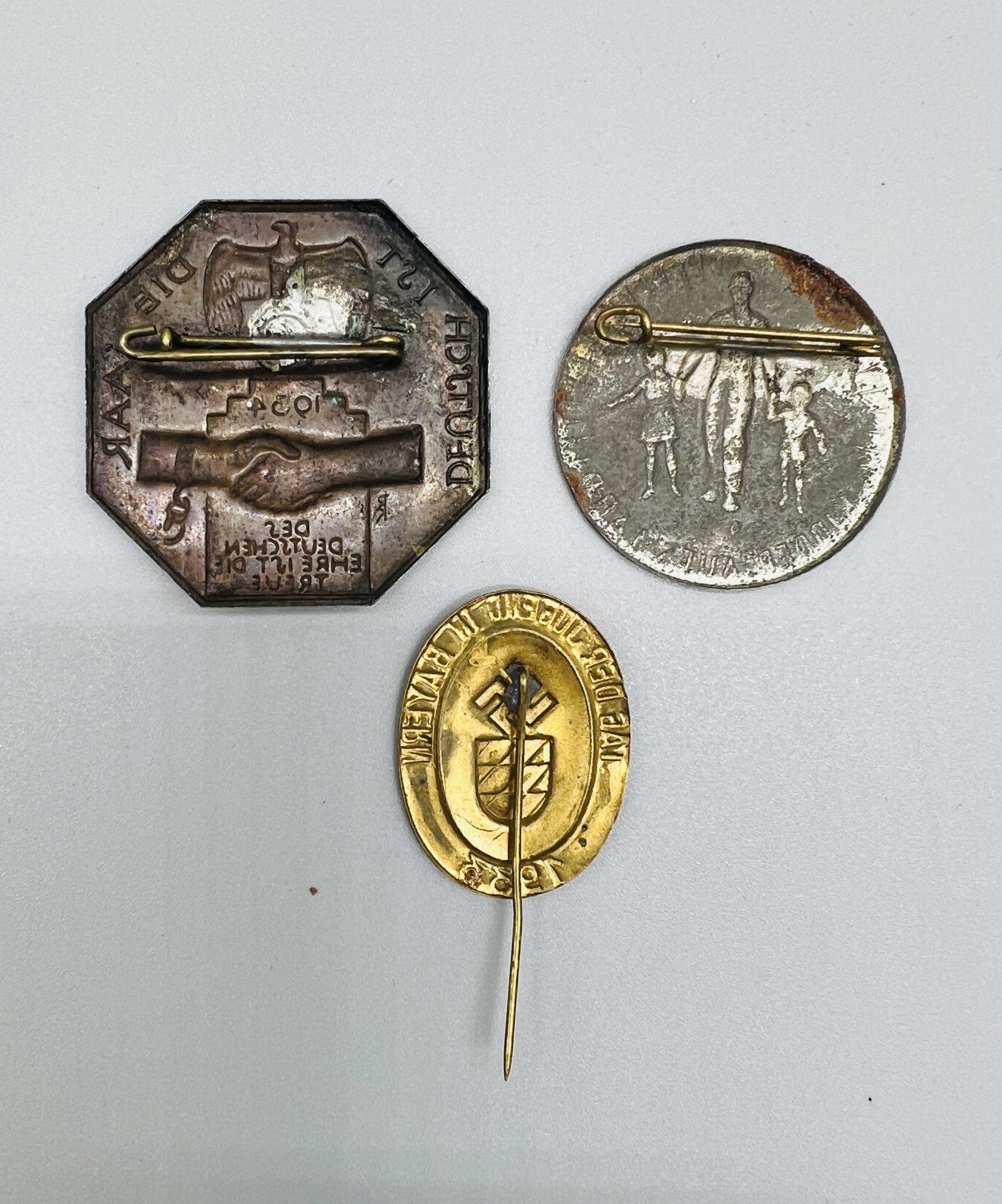 Collection Of Third Reich Tinnies & Pins I WW2 German Militaria
