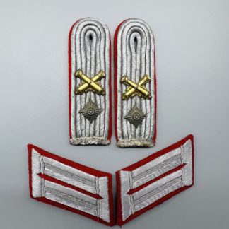 Heer Oberleutnant Ordnance Shoulder Straps And Collar Tabs