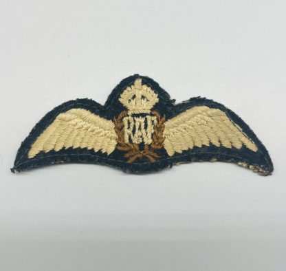 WW2 RAF Flying Officers Insignia & Medal Bars