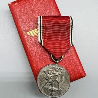 ANSCHLUSS MEDAL AND PRESENTATION CASE