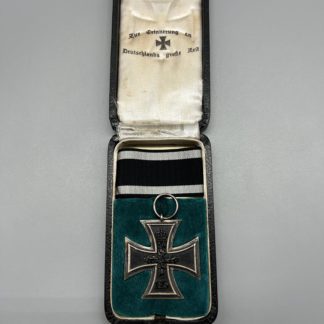 Iron Cross 1914 EK2 Medal With Presentation Case