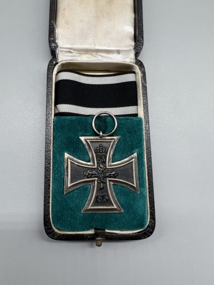 Iron Cross 1914 EK2 with presentation case