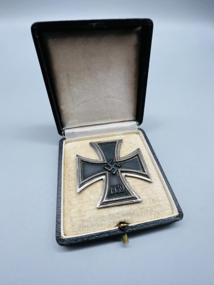 Iron Cross EK1 by Fritz Zimmermann with presentation case