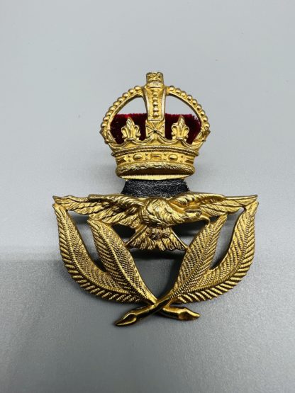 Royal Air Force Warrant Officers Gilt Metal Cap Badge