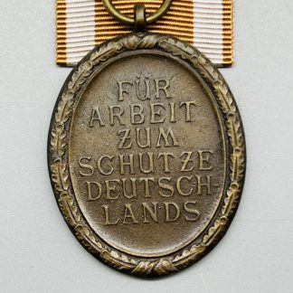 West Wall Medal By Carl Poelath With Presentation Packet