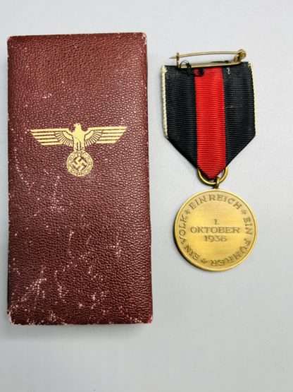 WW2 German Sudetenland Medal With Presentation Case, reverse image.