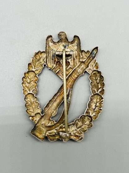 Infantry Assault Badge Silver Hollow Back By Mayer, reverse imag with catch and hinge.