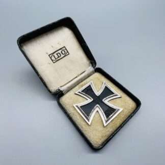 A WW1 Iron Cross 1st Class 1914 By Klein & Quenzer A.G., with presentation case.