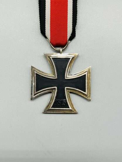 WW2 Iron Cross 2nd Class with nice silver frame, and blackened iron core, reverse image.