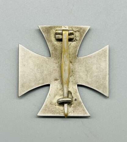An Iron Cross EK1 L/11 By Wilhelm Deumer, reverse image.