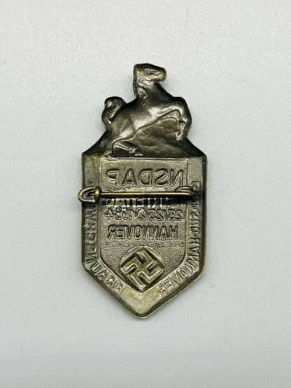 NSDAP Parteitag Hannover 1934 Tinnie, reverse image with horizontal pin.