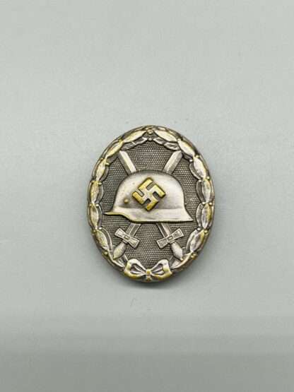 WW2 German Wound Badge Silver Unmarked Tombak attributed Hauptmünzamt, Wien.