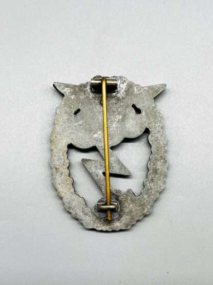 A WW2 German Luftwaffe Ground Assault Badge, reverse image of vertical pin, hinge and catch.