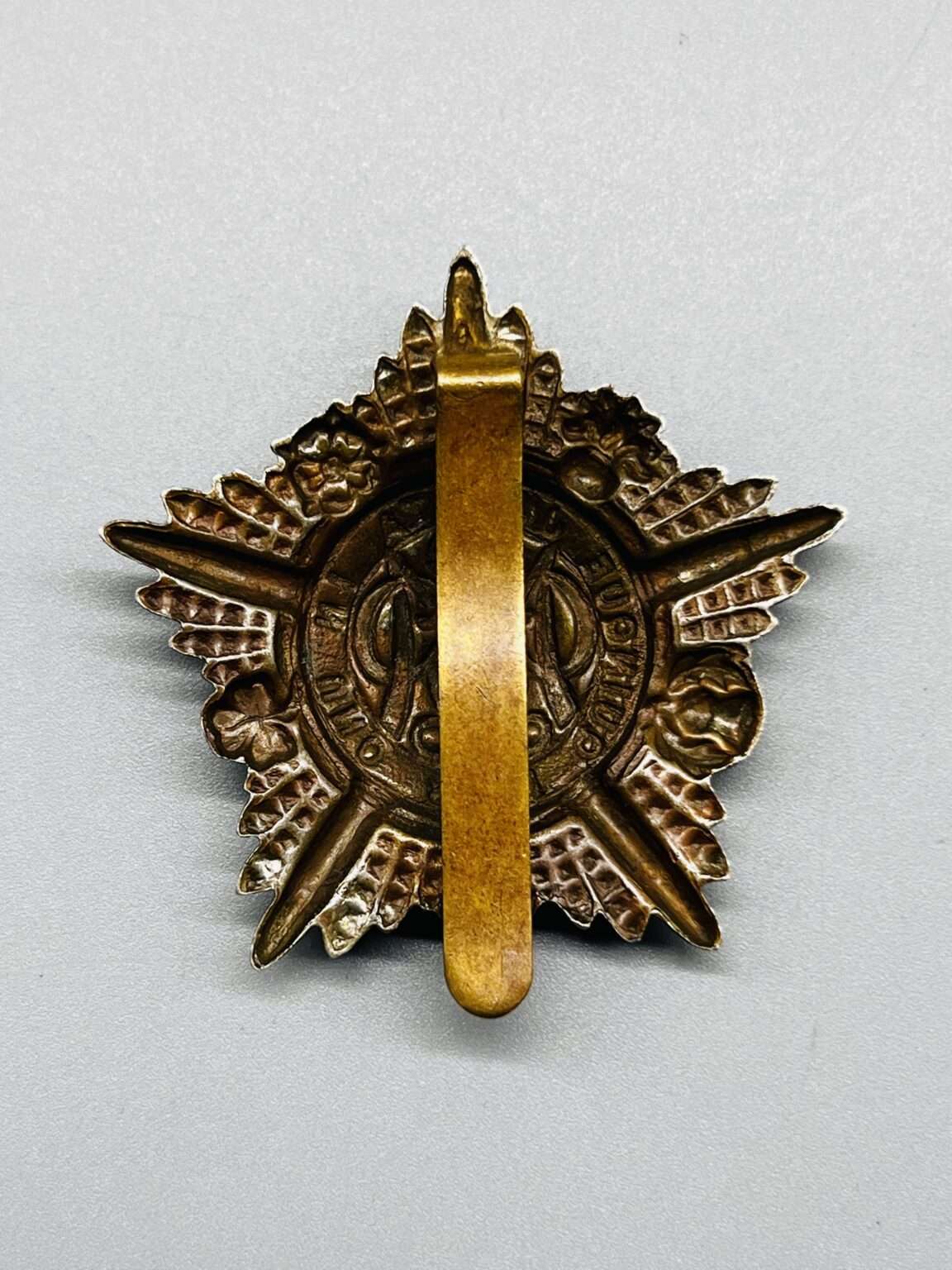 Guards Machine Gun Regiment Cap Badge I WW1 British Militaria