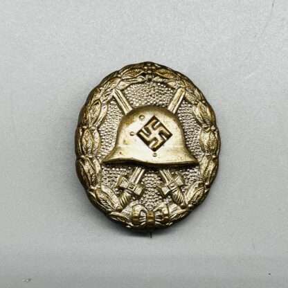 A WW2 German Wound Badge Silver 1st Pattern, die-struck zinc construction.