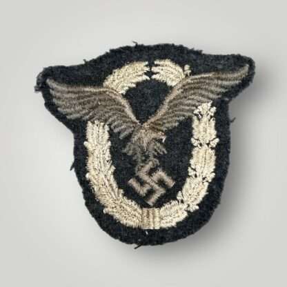 A Luftwaffe Pilots Cloth Badge, machine embroidered.