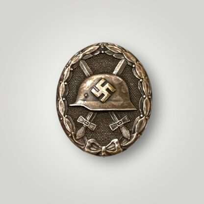 A WW2 German wound badge in silver by Hauptmünzamt.