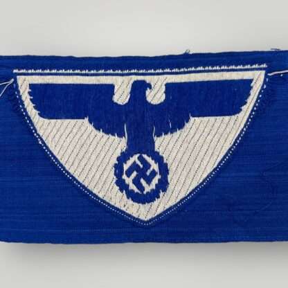 Reverse image of an original Reichspost Sports Vest BeVo Insignia.