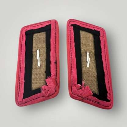 Reverse set of WW2 German Heer (Army) Panzer collar tabs complete with prongs with buckrum backing, edged with pink rayon pipping.