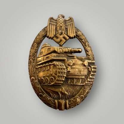 An very early WW2 Panzer Assault Badge Bronze by Karl Wurster, constructed in buntmetal/tombak.