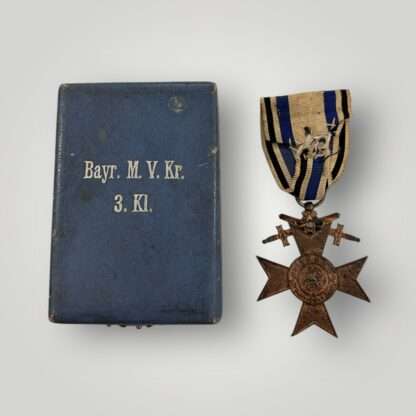 Reverse image of Bavarian Military Merit Cross 3rd Class with swords & presentation case.