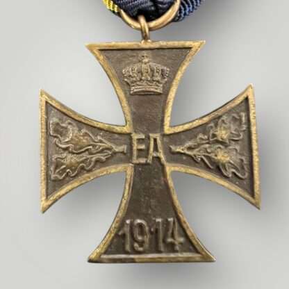 A German WW1 Brunswick War Merit Cross second class. The medal is unmarked and constructed in dark bronze.