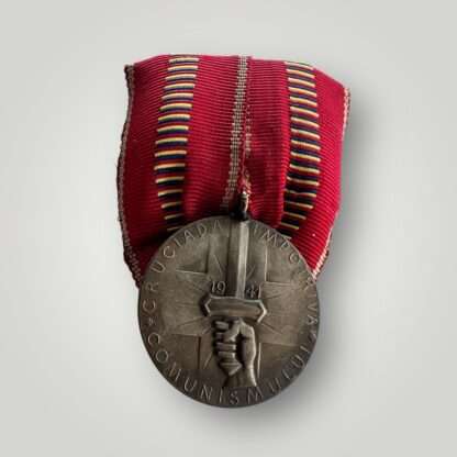 A German-Romanian WW2 Crusade Against Communism Medal, court mounted and constructed in tombak.