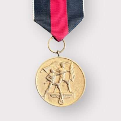 An original Sudetenland medal to commemorate the 1st October 1938, die-struck in bronze.