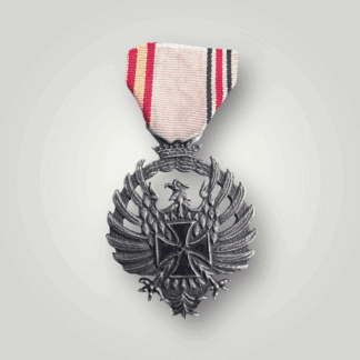 An original Spanish Russian Front Campaign Medal 1941. The medal is die stamped in silvered bronze with black enamel, complete with orginal ribbon and horizontal hanger.