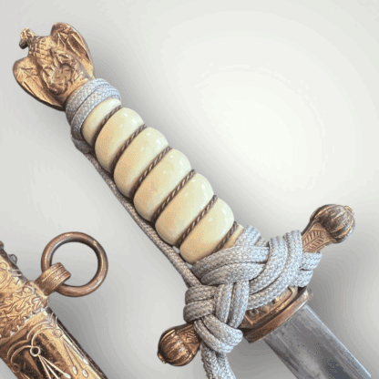 A Kriegsmarine Officers Dagger by Carl Eickhorn grip and pommel.
