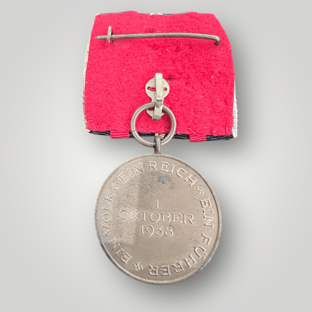 Reverse image of a Sudetenland medal court mounted.
