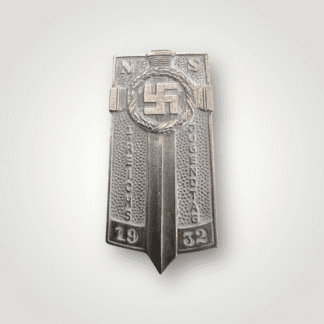 Original Third Reich NS-Reichsjugendtag 1932 Tinnie Silver by Hoffstätter, constructed in silvered zinc